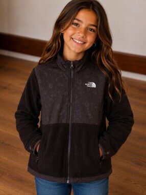 Girls Large north face denali fleece